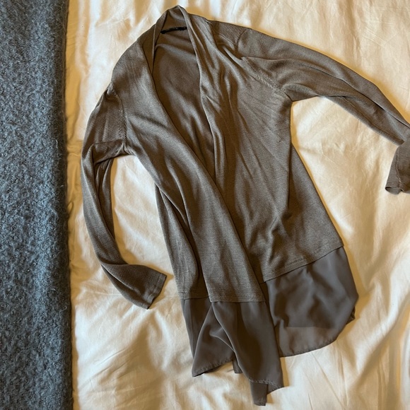 Taupe Cardigan - size xs - Picture 4 of 10